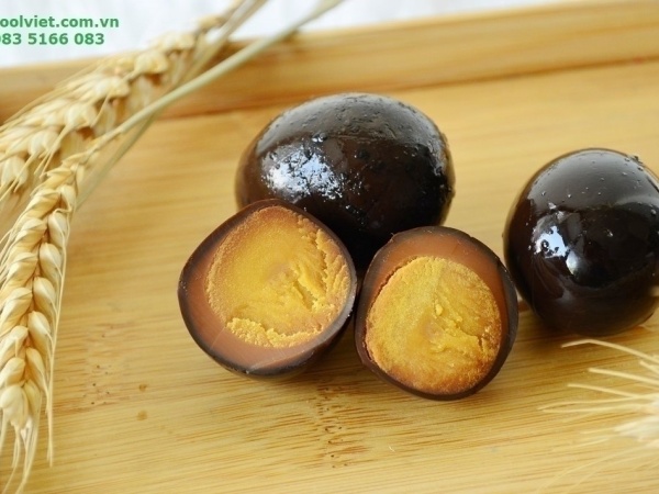 Trứng sắt 
